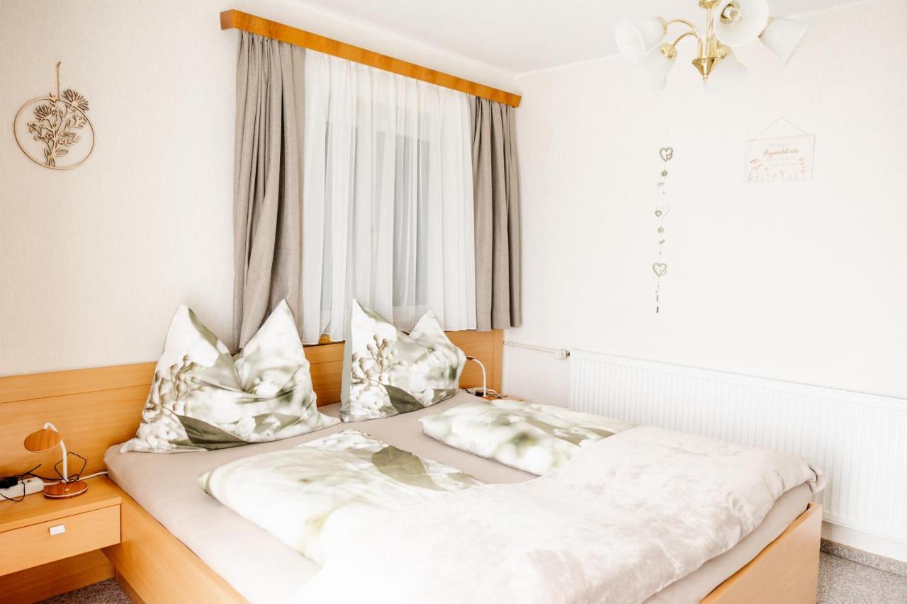 Haus Michaela Apartment Gschwandt  Ngoại thất bức ảnh