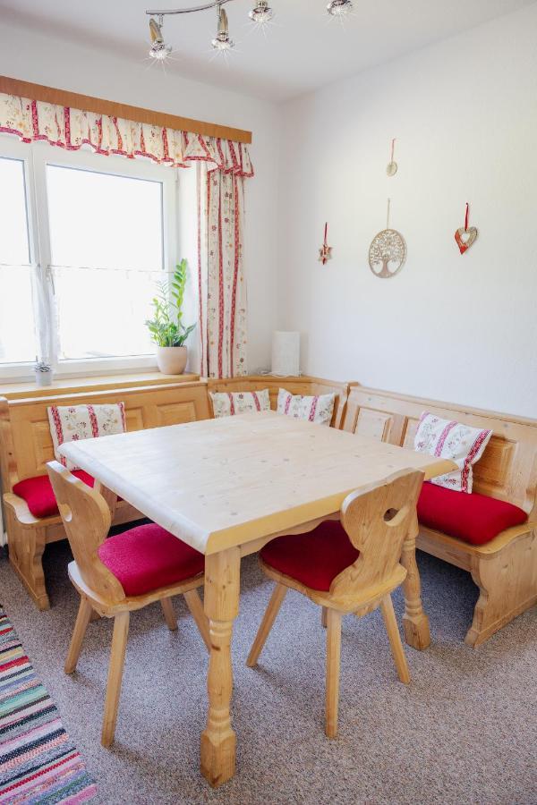 Haus Michaela Apartment Gschwandt  Ngoại thất bức ảnh