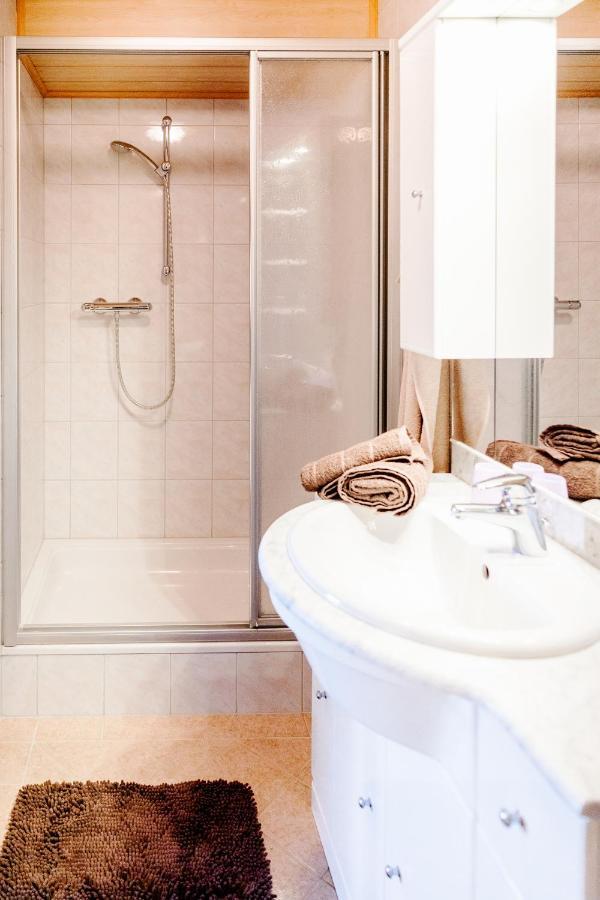 Haus Michaela Apartment Gschwandt  Ngoại thất bức ảnh