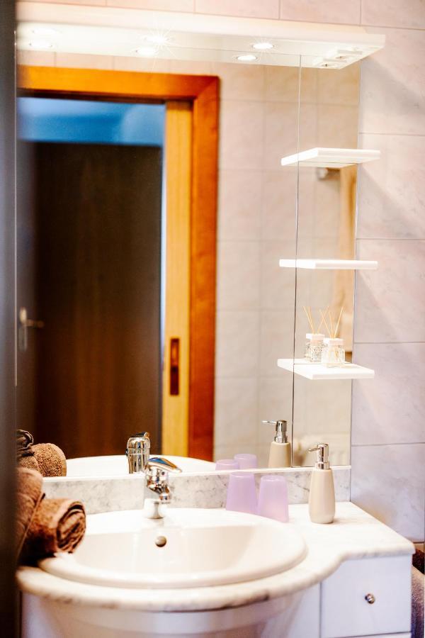 Haus Michaela Apartment Gschwandt  Ngoại thất bức ảnh