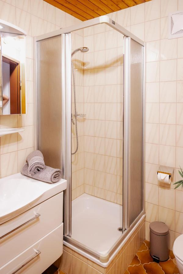 Haus Michaela Apartment Gschwandt  Ngoại thất bức ảnh
