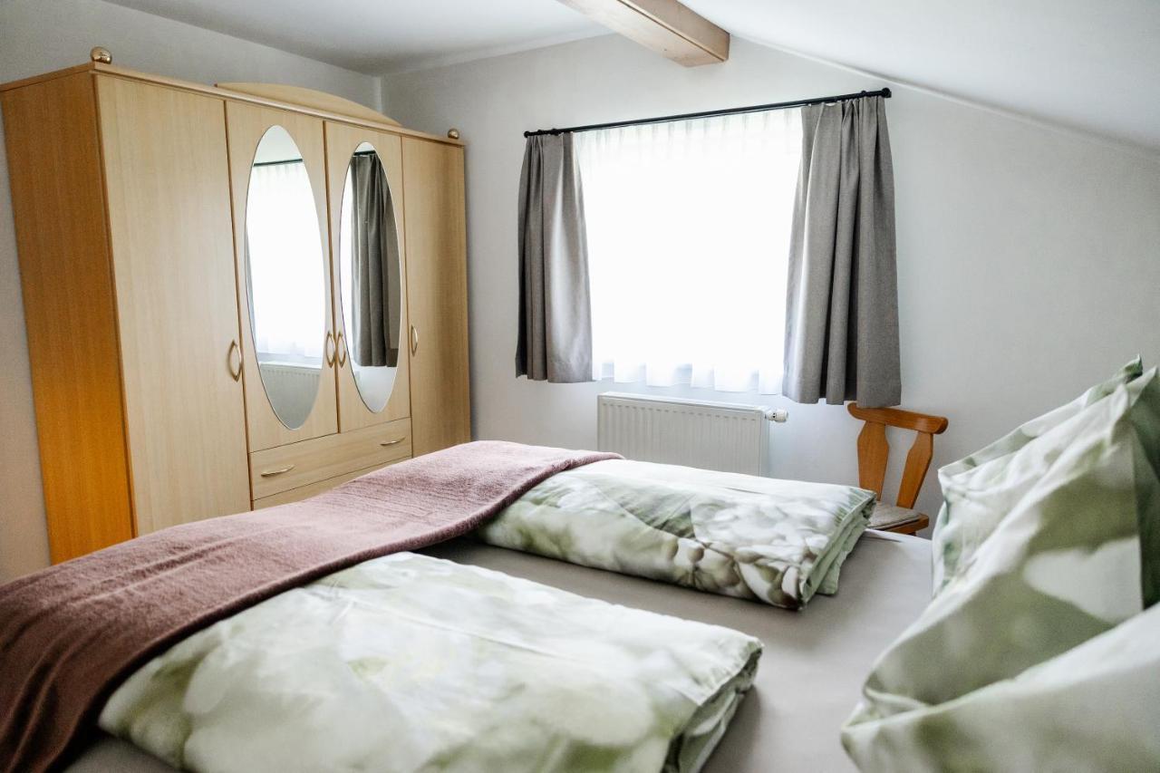 Haus Michaela Apartment Gschwandt  Ngoại thất bức ảnh